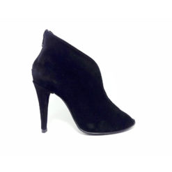 Botine decupate  Karmine